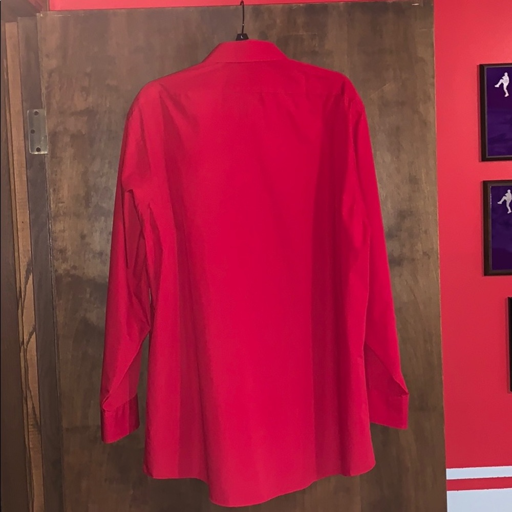 Arrow Red Button Up - Picture 4 of 4
